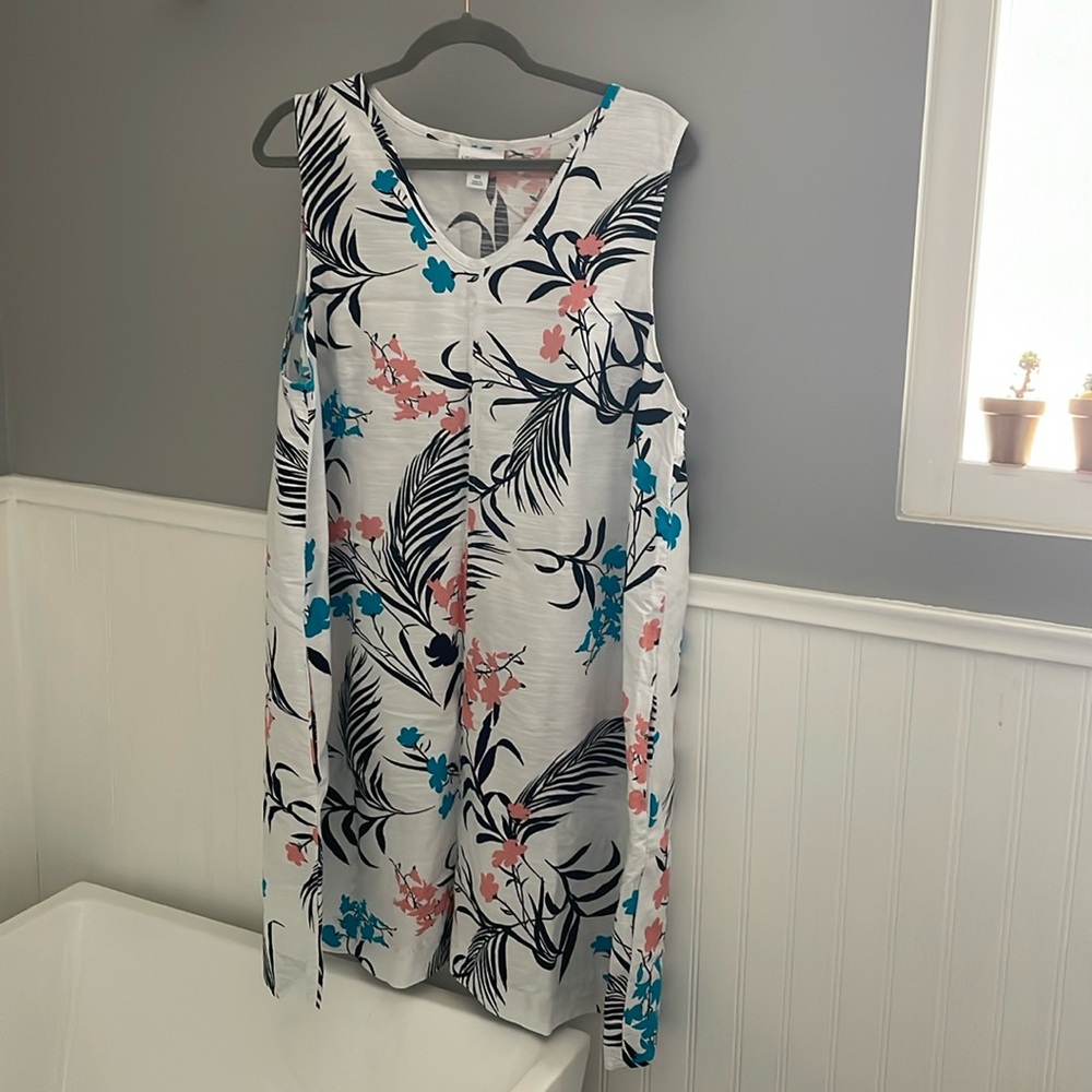 NWOT Liz Claiborne summer shift dress